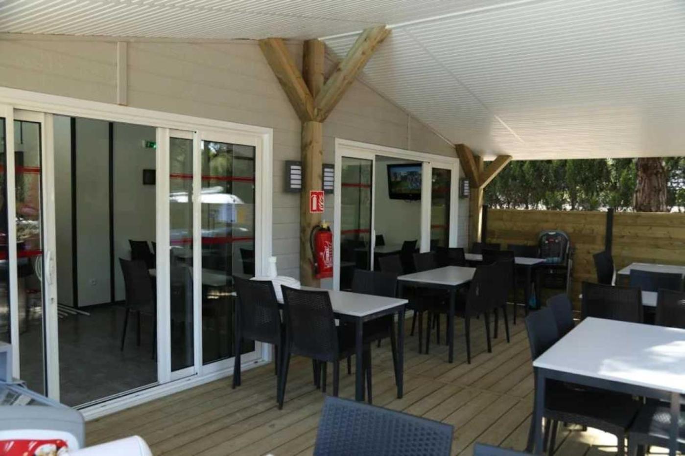 Camping 3 Etoiles - Piscine - Ccbb0Gd Bizanet Exterior foto