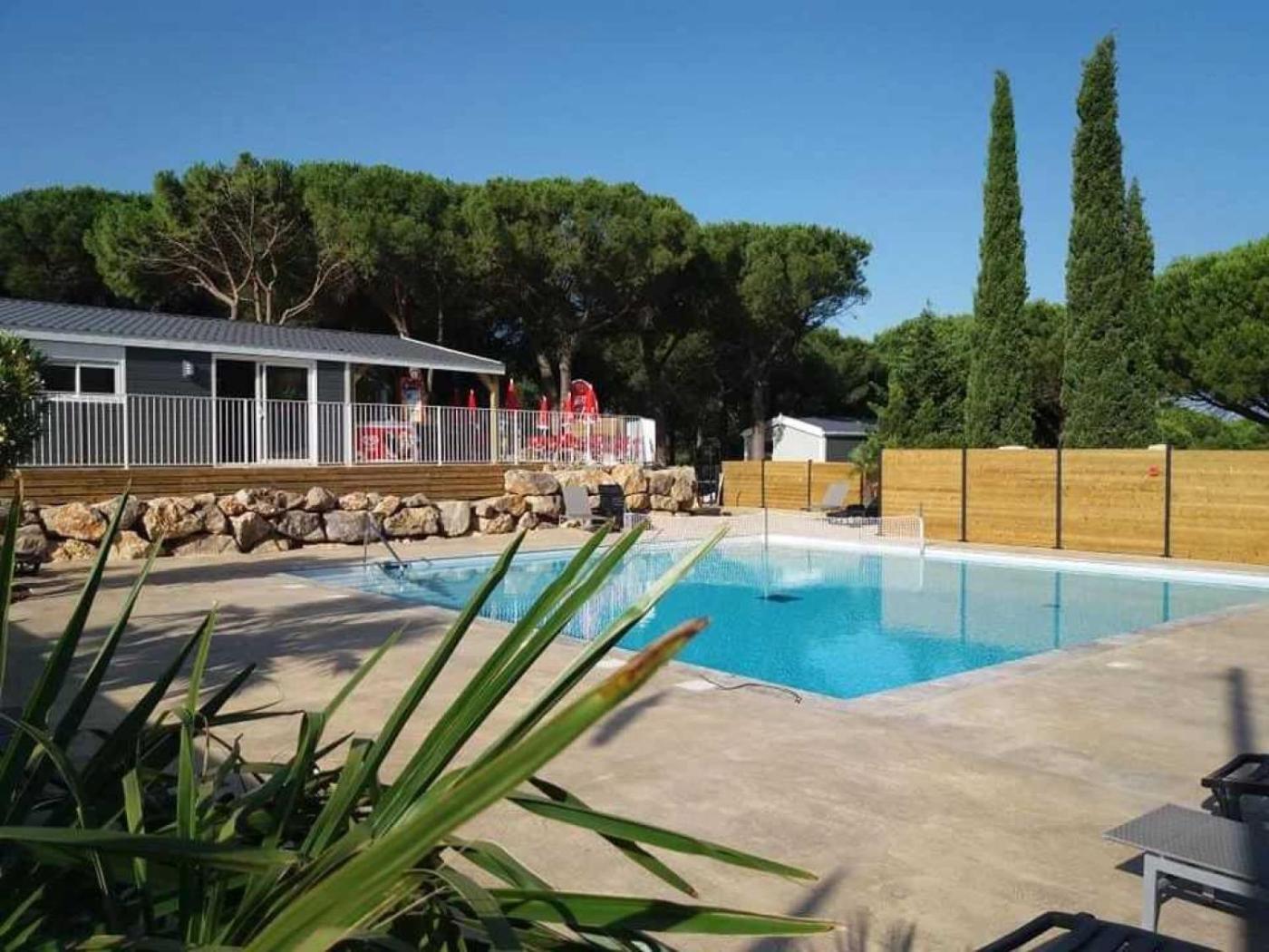 Camping 3 Etoiles - Piscine - Ccbb0Gd Bizanet Exterior foto