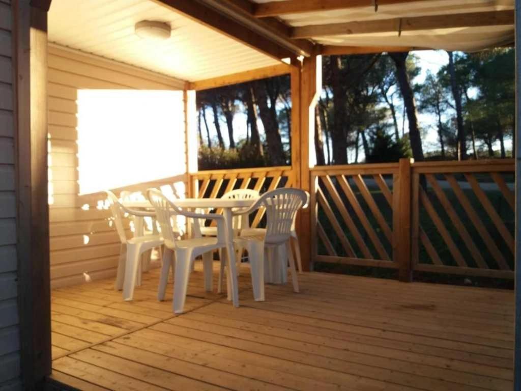 Camping 3 Etoiles - Piscine - Ccbb0Gd Bizanet Exterior foto